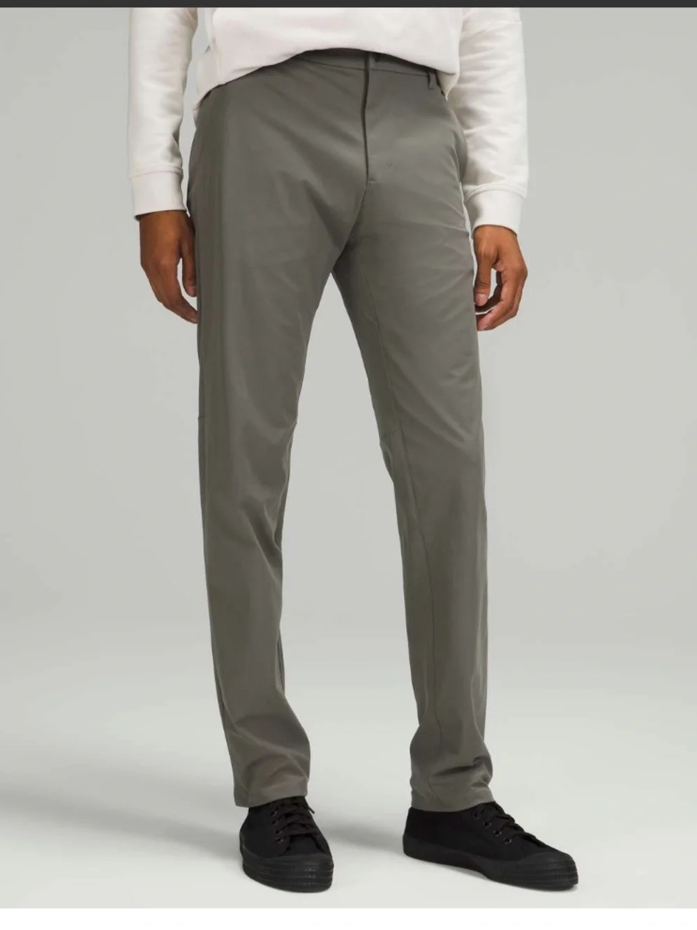 Lululemon Commission Pant Classic 31" *Warpstreme
Grey Sage